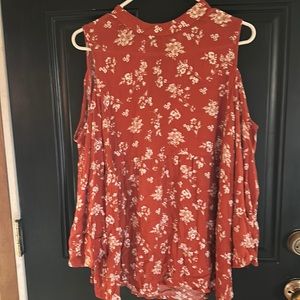 Cute dress up shirt. Off the shoulder sleeves
